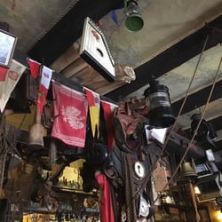 Pub Capitan Morgan Wynajem Pokoi Jacek Chwirot
