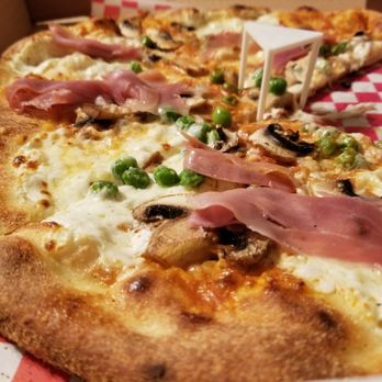 Flat Earth Pizza - Pizza Near Me - Carson City, Nevada