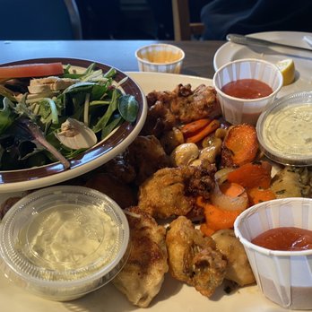 River View Dining - Mixed oyster platter - Seafood Near Me - South Bend, Washington River View Dining - Mixed oyster platter - Seafood Near Me - South Bend, Washington