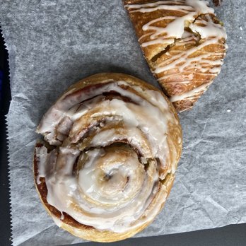 Apple Annie's Bake Shop - Cinnamon croissant and lemon flip - Bakeries Near Me - Wilmington, North Carolina Apple Annie's Bake Shop - Cinnamon croissant and lemon flip - Bakeries Near Me - Wilmington, North Carolina