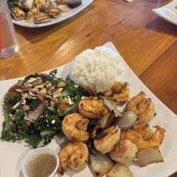 Shrimp, White Rice, and Kale Salad