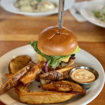 The Commonwealth - a hamburger and fries on a plate - Burgers Near Me - Snoqualmie Pass, Washington The Commonwealth - a hamburger and fries on a plate - Burgers Near Me - Snoqualmie Pass, Washington