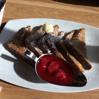 Broken Yolk Cafe - Classic French toast - American Near Me - Glendora, California Broken Yolk Cafe - Classic French toast - American Near Me - Glendora, California