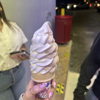 Charlie's Ice Cream - choco vanilla swirl - Ice Cream & Frozen Yogurt Near Me - Miami, Florida Charlie's Ice Cream - choco vanilla swirl - Ice Cream & Frozen Yogurt Near Me - Miami, Florida