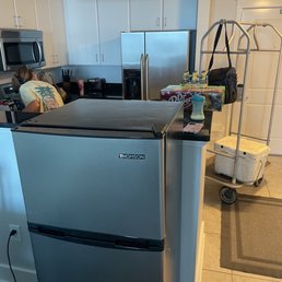 Make sure your hotel has an appropriate size fridge before you buy your grocery's if you use this resort. Room 624 Make sure your hotel has an appropriate size fridge before you buy your grocery's if you use this resort. Room 624