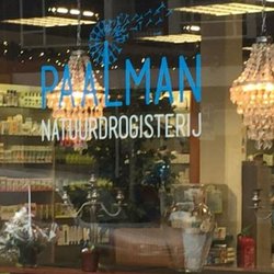 Natuurdrogist Paalman - Nieuw pand Paalman. December 2015. Etalage.