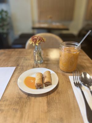 Chomp Chomp Thai kitchen by null