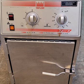 LV Enterprises - Countertop 9-Inch Ventless Convection Pizza Oven - Appliances & Repair Near Me - Kingston, Ontario LV Enterprises - Countertop 9-Inch Ventless Convection Pizza Oven - Appliances & Repair Near Me - Kingston, Ontario