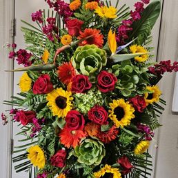 Roses, sunflowers, succulents and a lot more. Roses, sunflowers, succulents and a lot more.