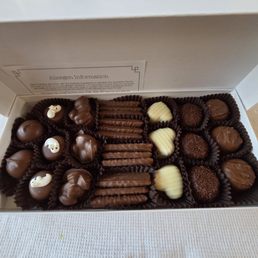 This is a 1.005 lb retail custom mix box. This is a 1.005 lb retail custom mix box.