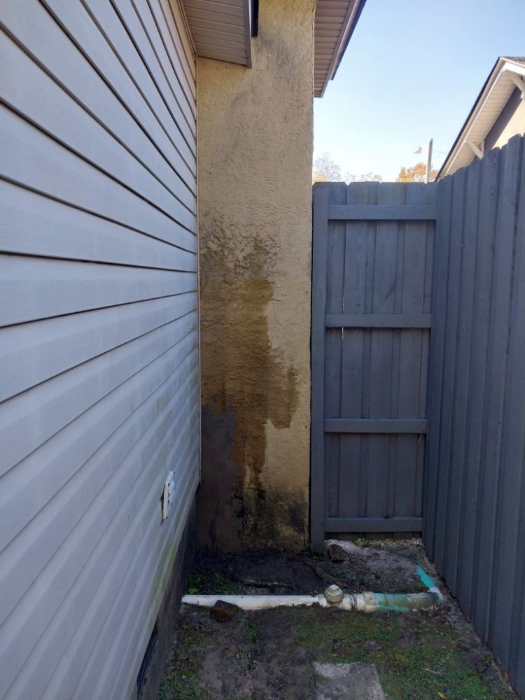 Slide of UPSCALE LIVING