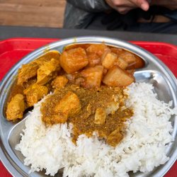 Tibet Kitchen - Jhasa Shamdeh Chicken Curry