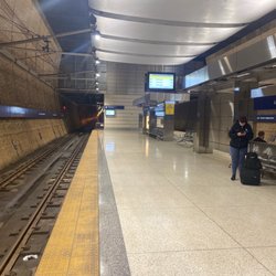 Metro Transit Terminal 1 - Lindbergh Station - Welcome to the Iight rail station.