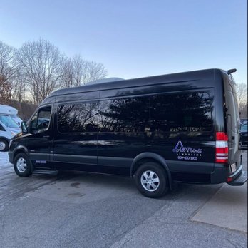 All Points Limousine - Limos Near Me - Millbury, Massachusetts All Points Limousine - Limos Near Me - Millbury, Massachusetts