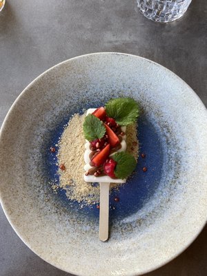 am kai | restaurant. seafood. drinks. elbblick by null