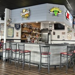 Al's Hamburgers - Love the bar area!