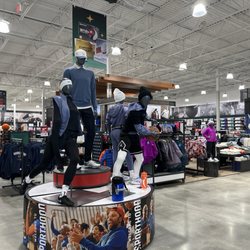 DICK'S Sporting Goods - 11/23/25 Display