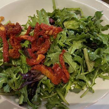Pizza Rio - Pigeon Forge - House Salad (Mixed greens with lemon honey vinaigrette and Sun-dried tomatoes) - Pizza Near Me - Pigeon Forge, Tennessee Pizza Rio - Pigeon Forge - House Salad (Mixed greens with lemon honey vinaigrette and Sun-dried tomatoes) - Pizza Near Me - Pigeon Forge, Tennessee