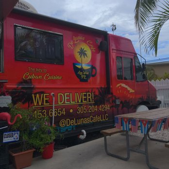 De Luna's cafe - Food Truck - Cuban Near Me - Key West, Florida