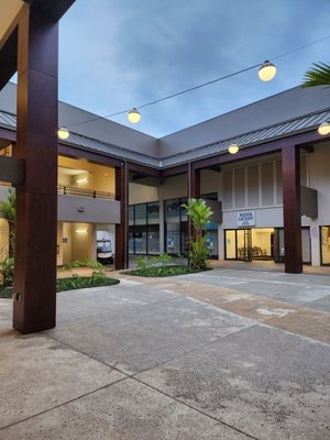 Manoa Marketplace by null