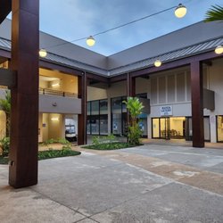 Manoa Marketplace - Mall
