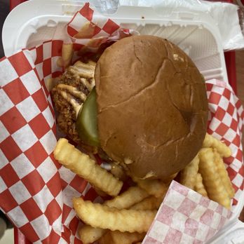 That Mother Clucker - #2 Chicken sandwich - Food Trucks Near Me - Hesperia, California That Mother Clucker - #2 Chicken sandwich - Food Trucks Near Me - Hesperia, California
