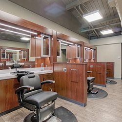 Roosters Men's Grooming Center
