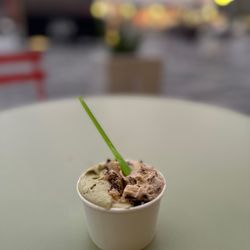Almare Gelato Italiano - Pistachio, coffee chip