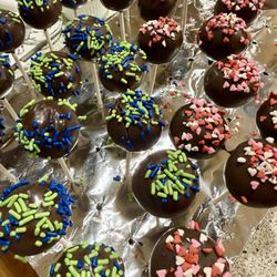 Home Cake Decorating Supply - Couldn't just do pink for my daughter's classroom Valentine's Day party this year.