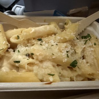 Alaska Airlines - Mac & Cheese (pre-ordered) - Airlines Near Me - Honolulu, Hawaii Alaska Airlines - Mac & Cheese (pre-ordered) - Airlines Near Me - Honolulu, Hawaii