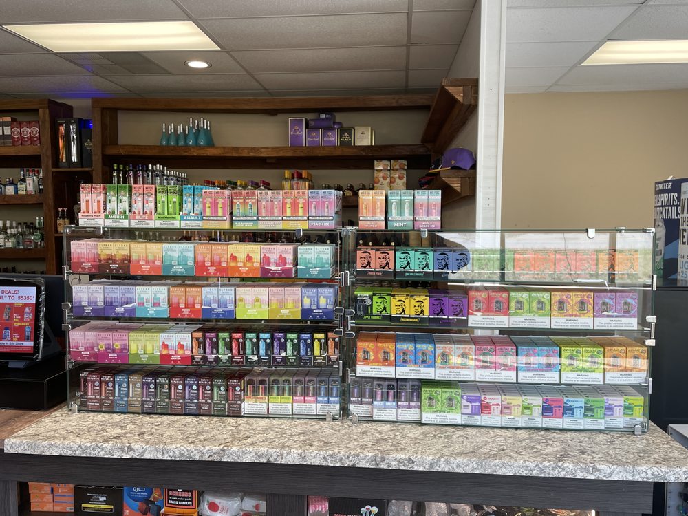 Ocean liquor and Smoke, Cedar Rapids