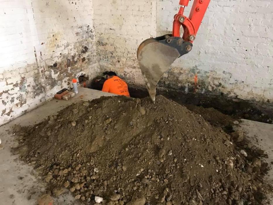 Slide of 2AM Plumbing