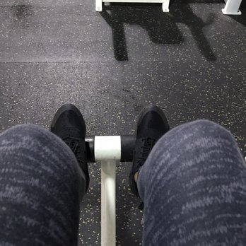 GB3 Sunnyside - Working out on a machine - Gyms Near Me - Fresno, California