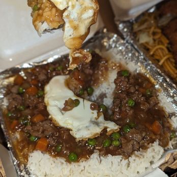 Quickly - $6.25 Minced Beef and egg over rice. - Bubble Tea Near Me - Rosemead, California Quickly - $6.25 Minced Beef and egg over rice. - Bubble Tea Near Me - Rosemead, California