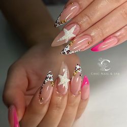 Chic Nails & Spa