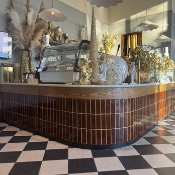 Kashmir Coffee Lounge - Coffee & Tea Near Me - Albuquerque, New Mexico