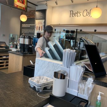 Capital One Café - Peet's inside - Banks & Credit Unions Near Me - Richmond, Virginia Capital One Café - Peet's inside - Banks & Credit Unions Near Me - Richmond, Virginia