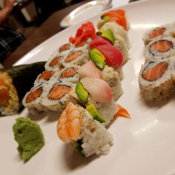 Soon's Sushi Cafe - Hand roll, salmon roll, rainbow roll, salmon roll - Japanese Near Me - Kenosha, Wisconsin Soon's Sushi Cafe - Hand roll, salmon roll, rainbow roll, salmon roll - Japanese Near Me - Kenosha, Wisconsin
