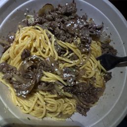 Garlic noodles with beef Garlic noodles with beef