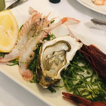 Al Pozzo - Crudo portion of seafood antipasti - Seafood Near Me - Monterosso al Mare, SP