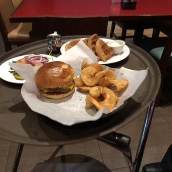 Sidewinders Bar & Grill - Sidewinder's Smashburger. Ok burger. Fries are weird & just ok. - Sports Bars Near Me - Winterhaven, California