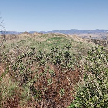 East Walker Ranch - Hiking Near Me - Santa Clarita, California East Walker Ranch - Hiking Near Me - Santa Clarita, California