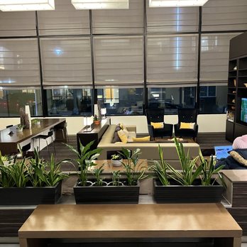 Element Harrison - Newark - Lobby - Hotels Near Me - Harrison, New Jersey