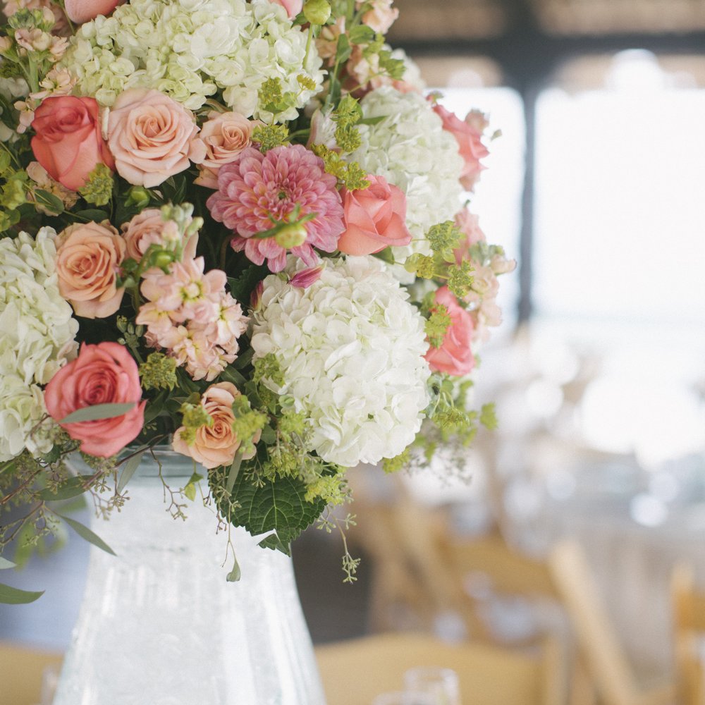 Barliz Flowers - Florists Near Me - Chula Vista, California