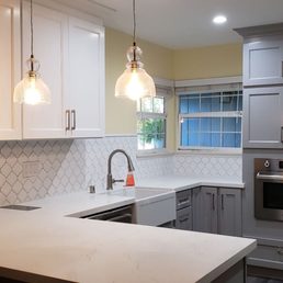 Backsplash tile