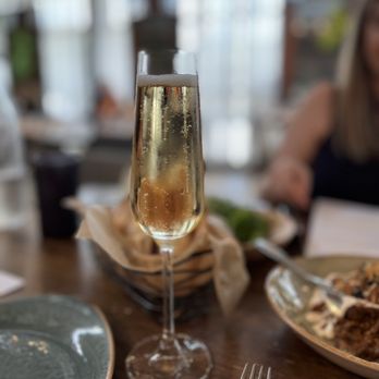 Rumi's Kitchen - Sparkling white - Persian/Iranian Near Me - Atlanta, Georgia