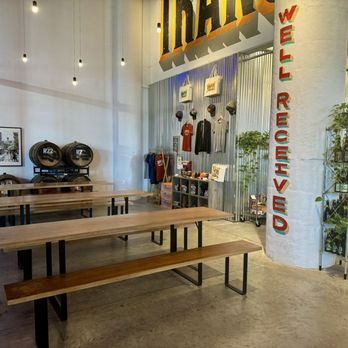 Transmitter Brewing - Taproom - Breweries Near Me - Brooklyn, New York Transmitter Brewing - Taproom - Breweries Near Me - Brooklyn, New York