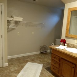 Jordan Lake B & B - "Ana Suite" Private Bathroom.