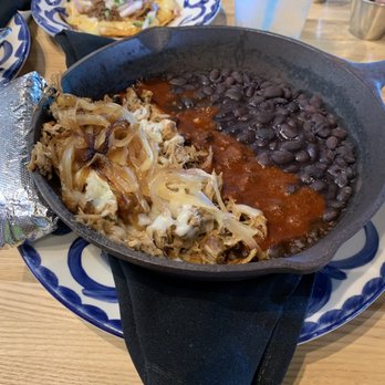 Barrio Queen - Carnitas Michoacanas Entrada - Mexican Near Me - Glendale, Arizona