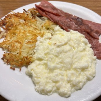Denny's - Build Your Own Grand Slam: hash browns, Turkey bacon and egg whites (English muffin not pictured) - American Near Me - Scottsdale, Arizona Denny's - Build Your Own Grand Slam: hash browns, Turkey bacon and egg whites (English muffin not pictured) - American Near Me - Scottsdale, Arizona